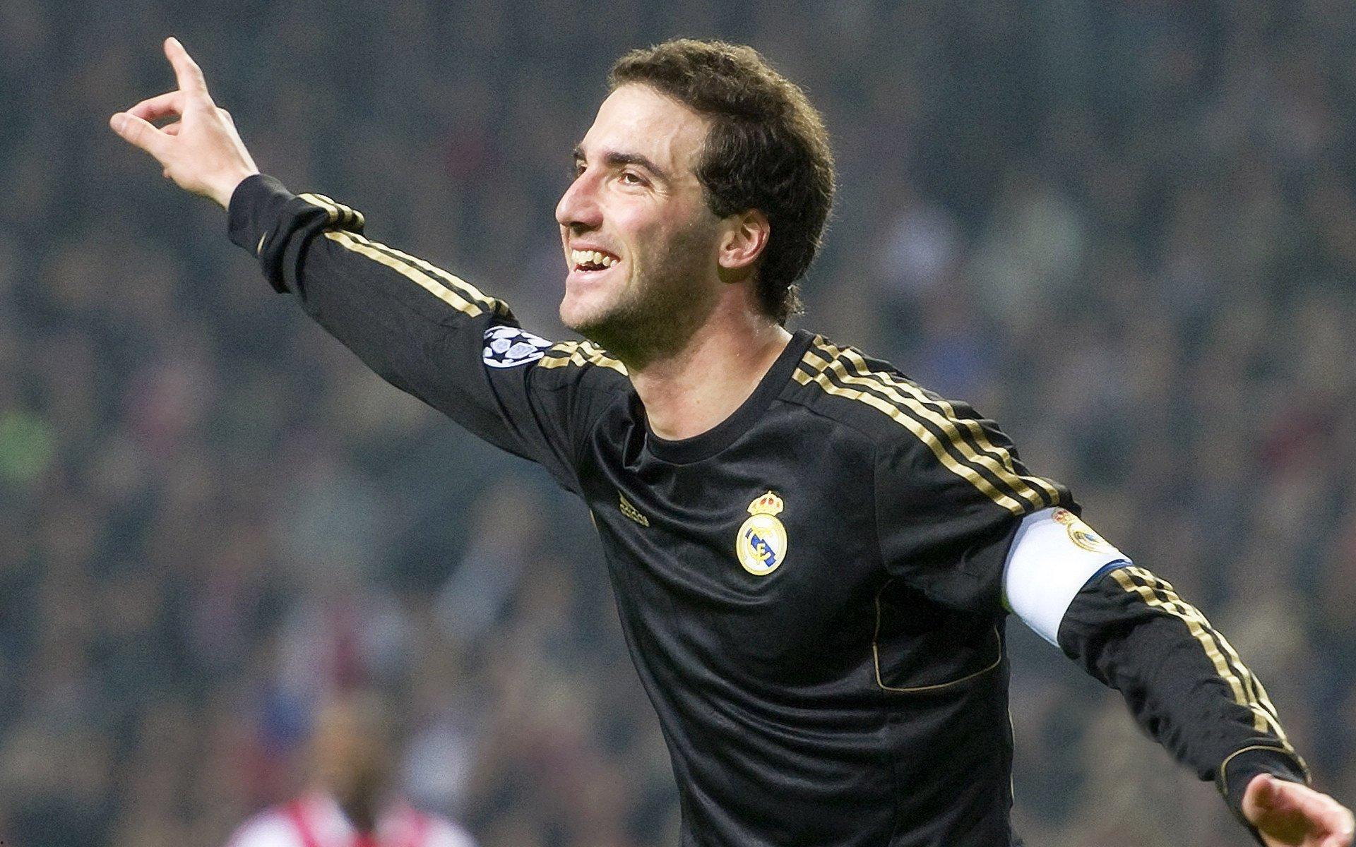 康利,希望训练营之前复出 满意球队今夏运作