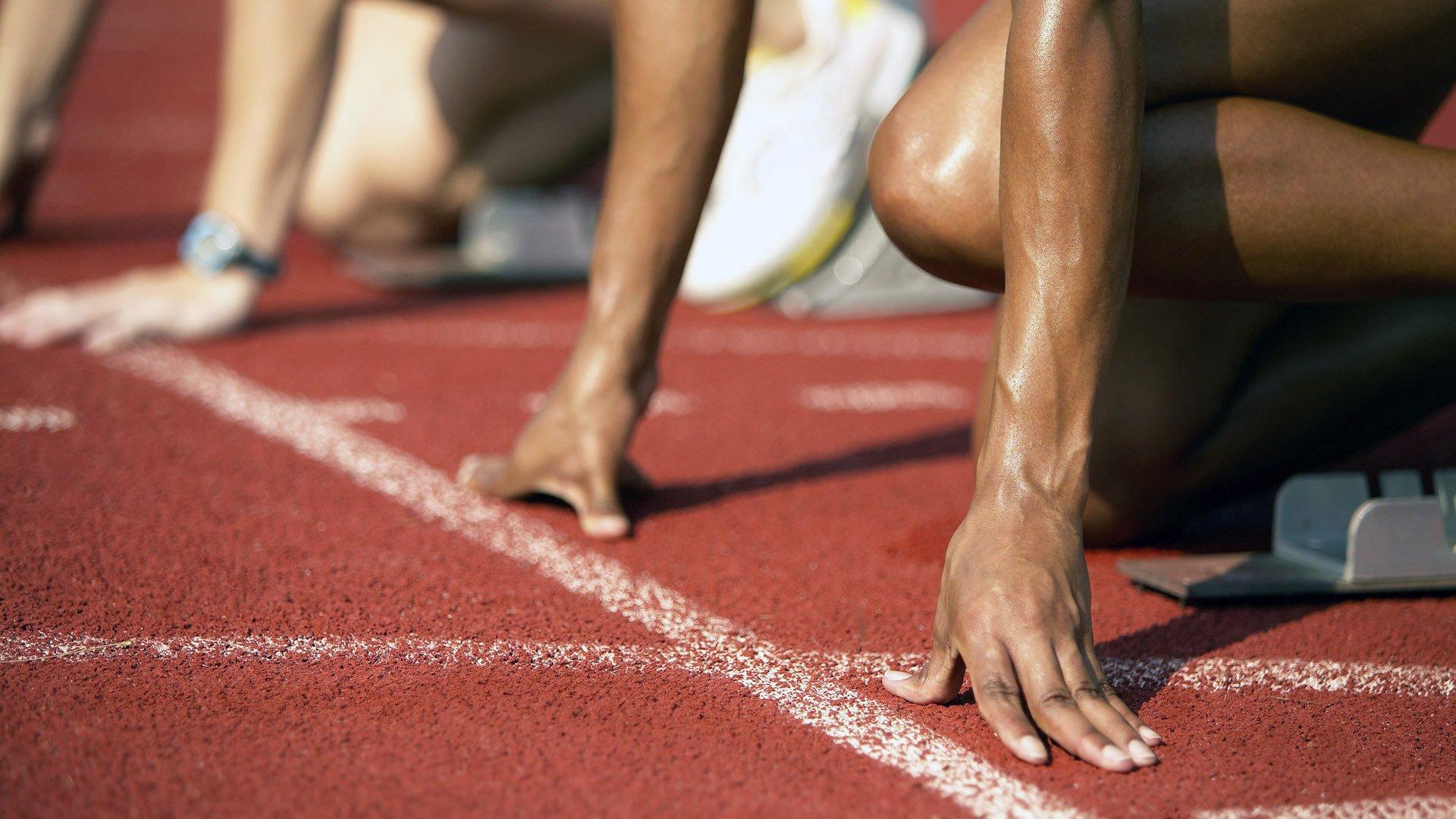 阿隆索钦点卡马文加为战术核心 教练组盛赞法国新星展现关键价值